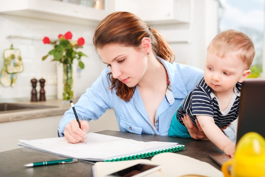 riduzione tasse universitarie torino studentesse incinte neo mamme