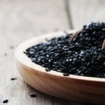 Cómo cocinar arroz negro