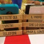 Teléfono móvil en Bar, una nueva iniciativa en la coincidencia