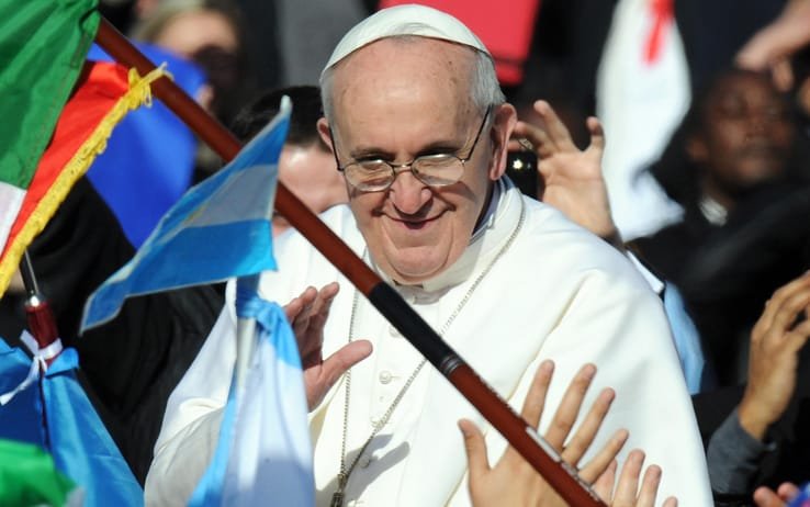 cibo sprecato rubato mensa poveri papa francesco